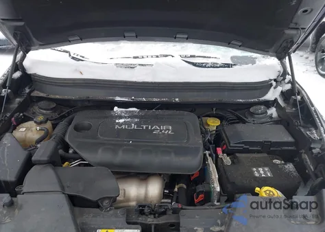 2017 Jeep Cherokee Latitude 4X4 from USA, damaged, VIN 1C4PJMCB9HW530640